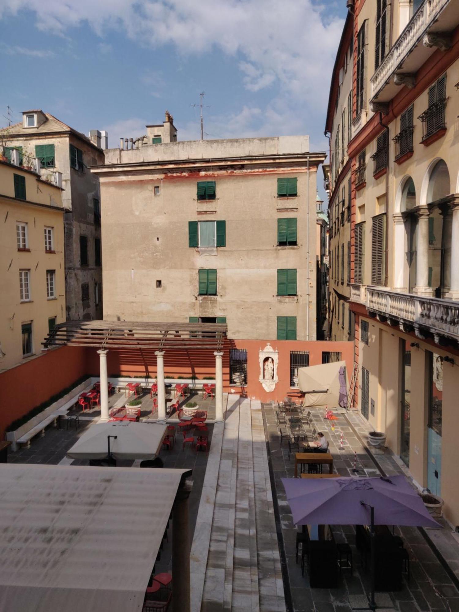 Una Finestra Speciale Su Palazzo Rosso. Monolocale Genova Eksteriør billede